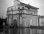 Porta Portello sommersa dalle acque del Piovego